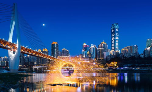 璀璨魔幻不夜天，立體山城冠中華——論重慶夜景之壯麗